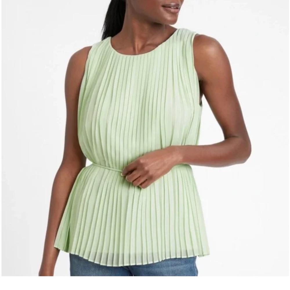 Banana Republic Womens Sleeveless Pleated Green Tie Waist Top, Size Medium